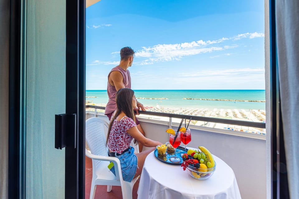Hotel Tokio Village - Azzurro Club Hotel in Lido di Savio