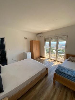 Palmiye  Hotel in Montenegro