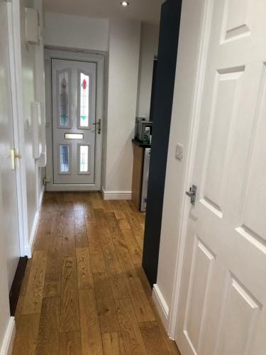 Ellington Apartment Hotel in Bassetlaw District