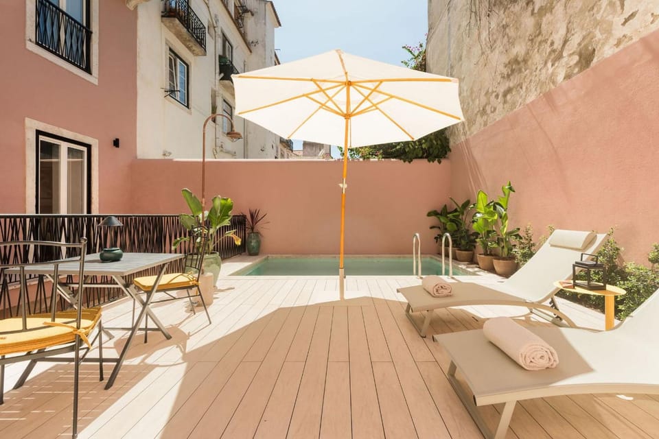 Ando Living - Flores 25 House Apartment hotel in Lisbon
