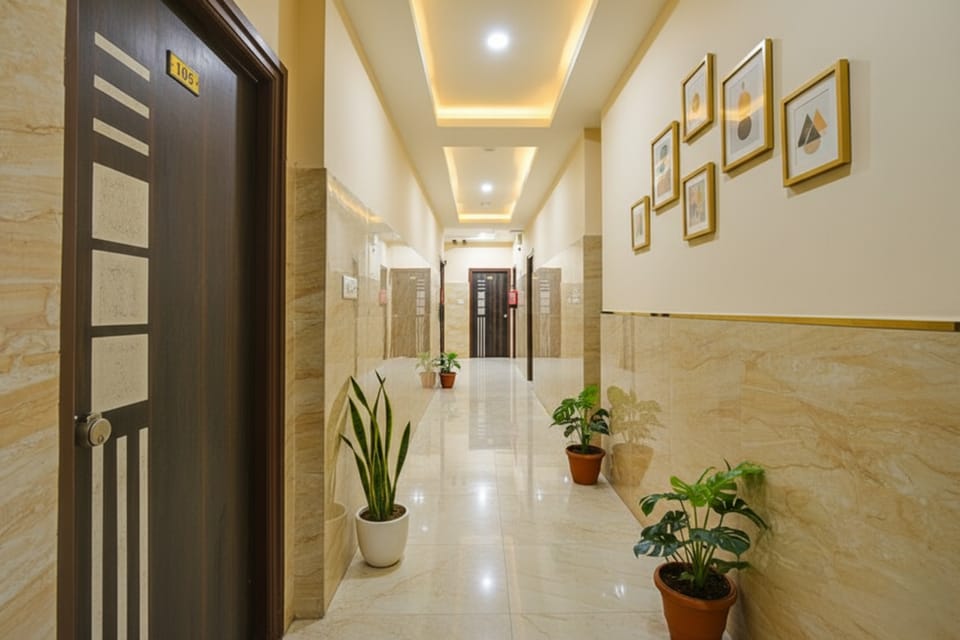 FabHotel White House Leo Hotel in Hyderabad