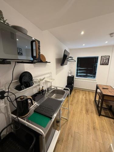 Townhouse Studio with Kitchen & Ensuite - Great Location Hotel in London Borough of Southwark