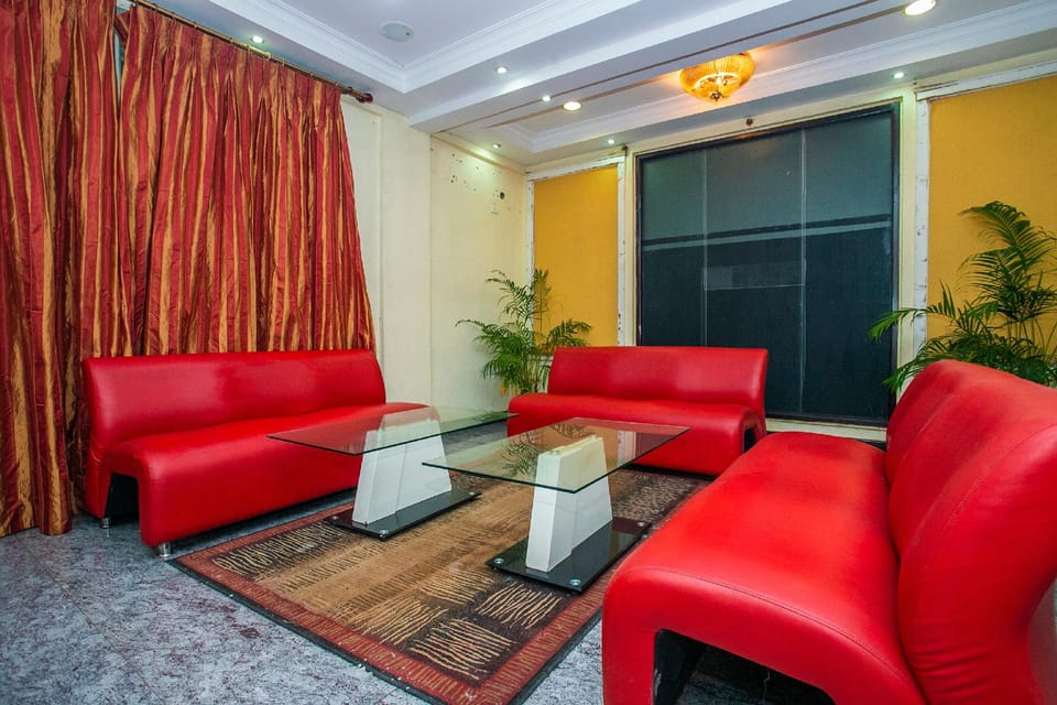 OYO Even Suites Near Nexus Mall Koramangala Hotel in Bengaluru