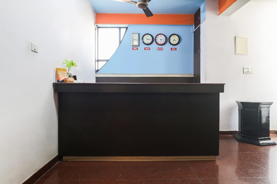 OYO Gmr 18 Hotel Near Nexus Mall Koramangala Hotel in Bengaluru