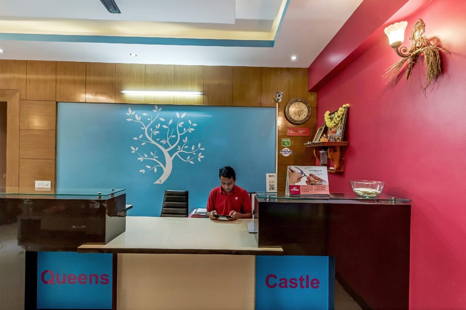 OYO Queen's Castle Near Sri Someshwara Swami Temple Hotel in Bengaluru