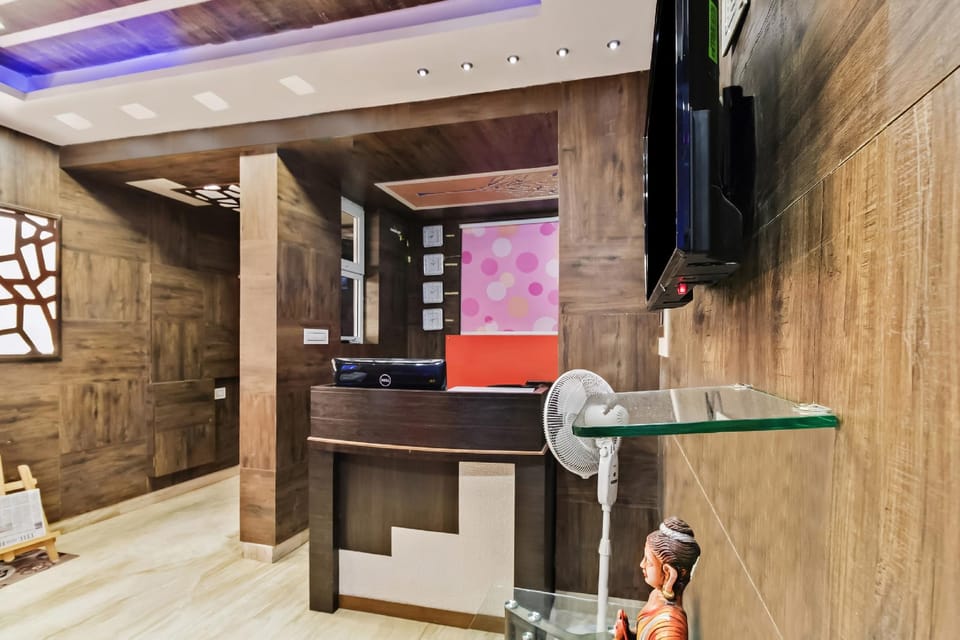 OYO Neema Residency Near Lalbagh Botanical Garden Hotel in Bengaluru