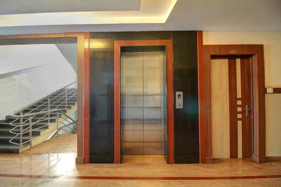 OYO Diana Hotel Hotel in Karnataka