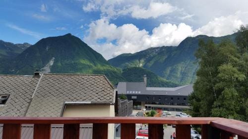 Thirsty River Rooms Hostel in Bovec