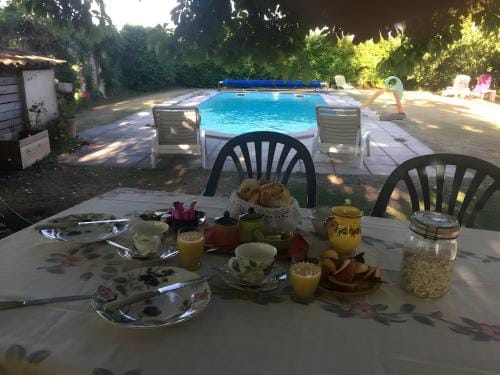 Chez Janie Hirst - Chambres d'hotes Hotel in Provence-Alpes-Côte d'Azur