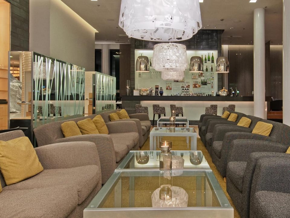 Bar/lounge