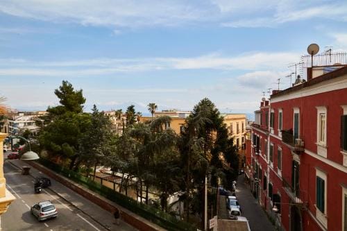 Suite Klimt P.zza Amedeo Hotel in Naples
