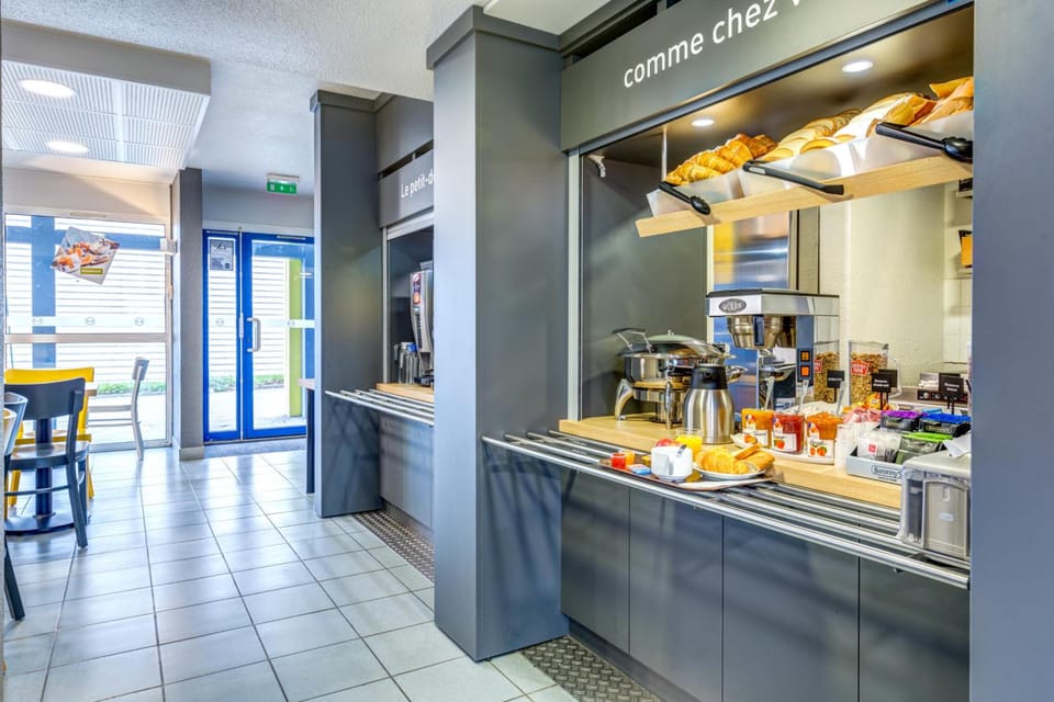 B&B HOTEL Orgeval Hotel in Poissy