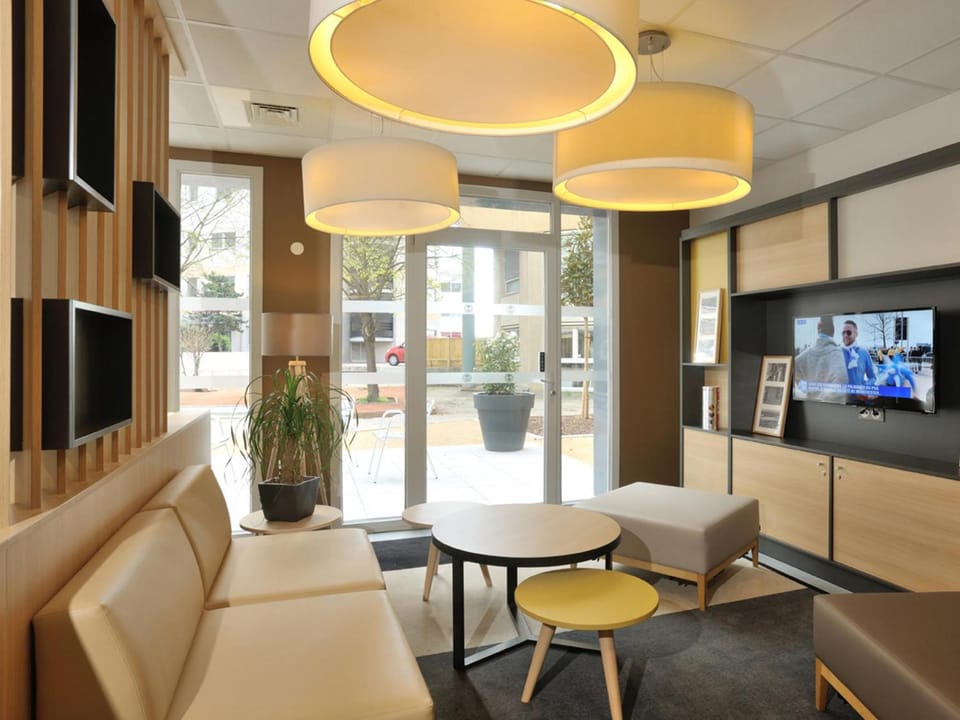 B&B HOTEL Lyon Caluire Cite Internationale Hotel in Caluire-et-Cuire