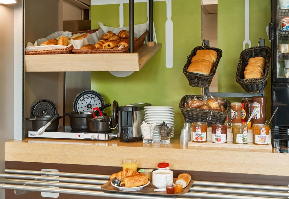 B&B HOTEL Montlhery Hotel in Île-de-France