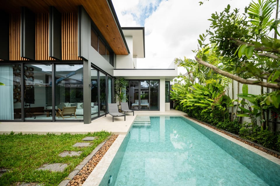 Private pool