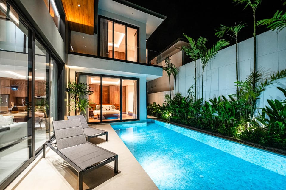 Private pool