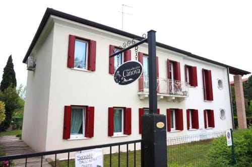 Bed & Breakfast Canova Hotel in Treviso