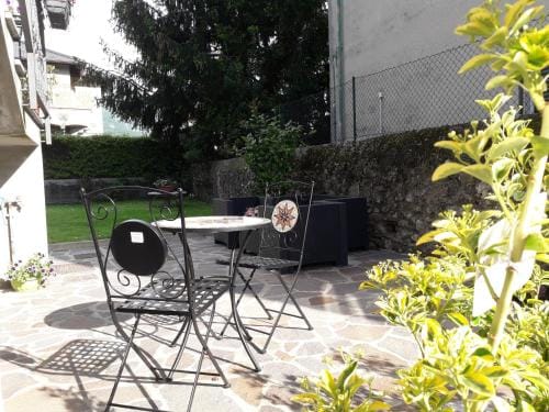 CASA LIBERTY Hotel in Mandello del Lario