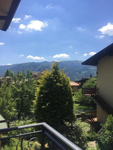 Villa Romeo - Acero Rosso Hotel in Province of Brescia