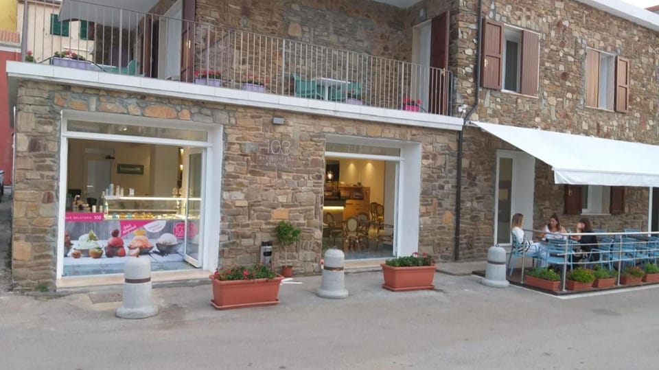 103 Boutique Hotel Stintino Hotel in Stintino