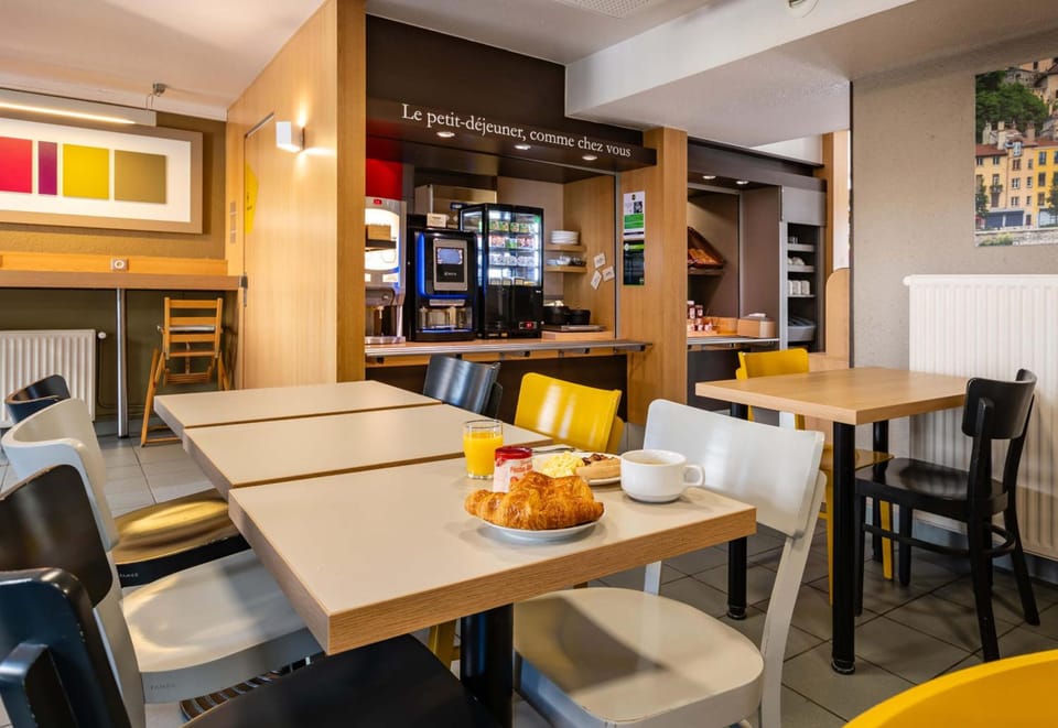 B&B HOTEL Grenoble Universite 1 Hotel in Meylan