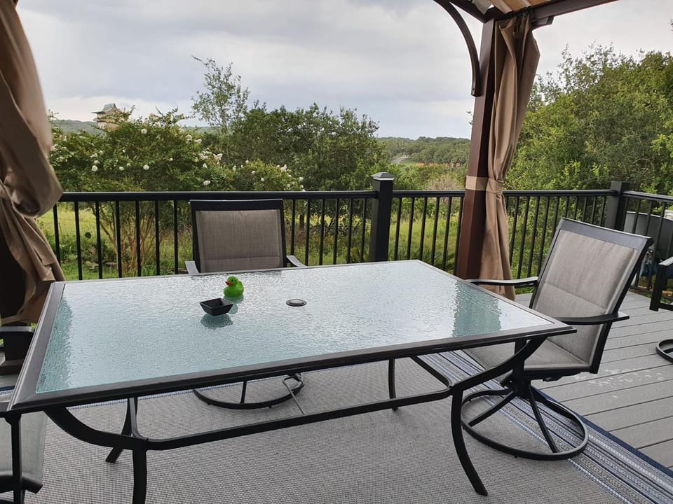 Hilltop Hacienda Lodge in Texas