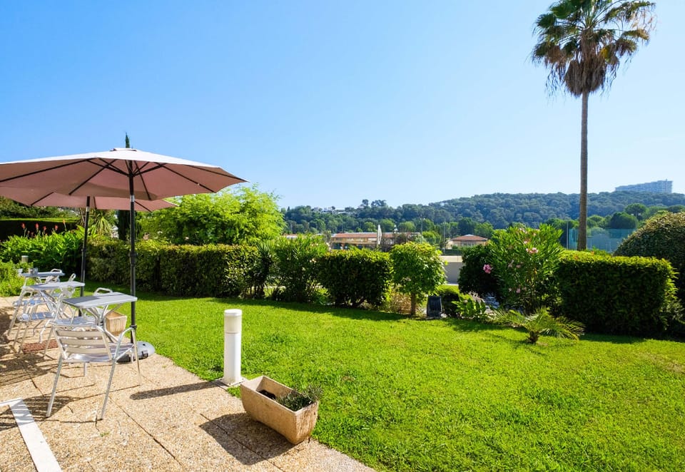 B&B HOTEL Villeneuve Loubet Village Hotel in Cagnes-sur-Mer
