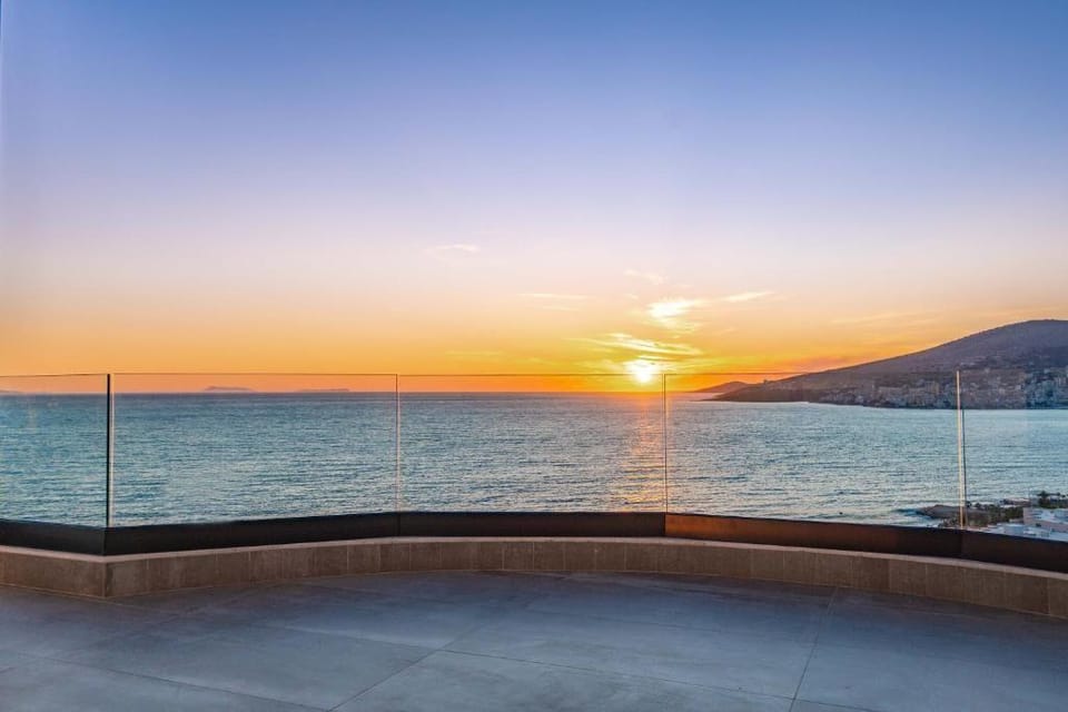 Day LUX Premium Apartments Hotel in Sarandë