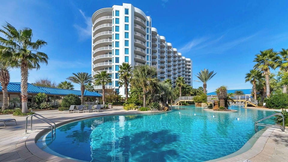 Palms Resort 2813: 2br, Pools, Courts, Gulf Views & Minutes to Beach! Hotel in Destin