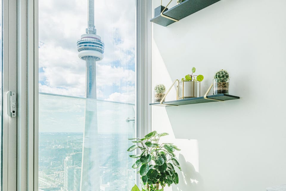 Beautiful Luxurious Modern Condo Hotel in Toronto