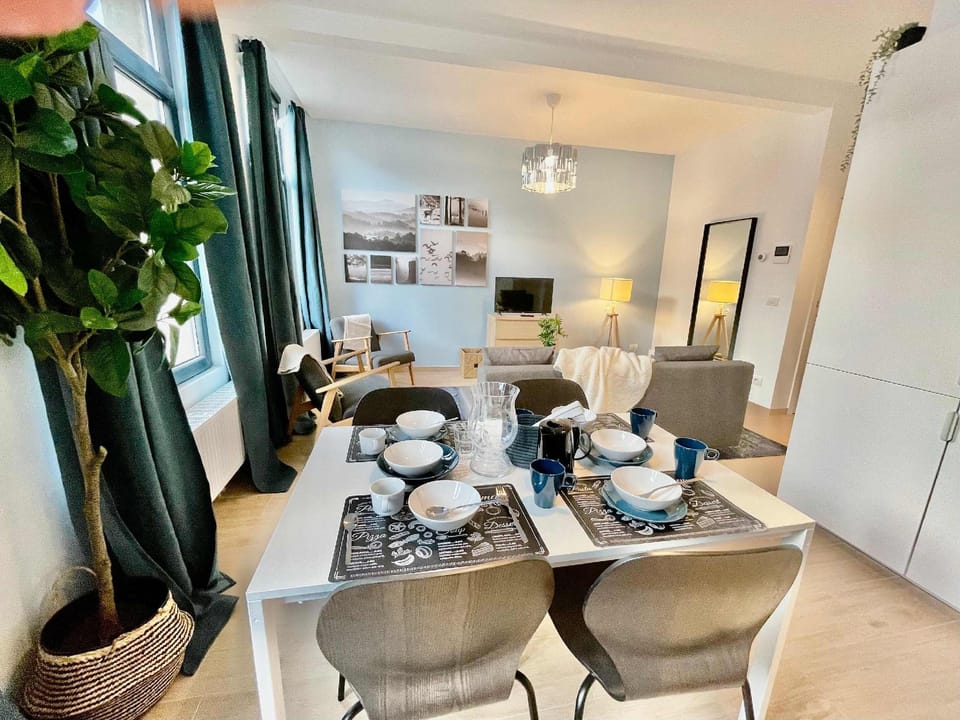 Luxury Dlx 1BR Near Fashion District by Oneluxstay Hotel in Antwerp