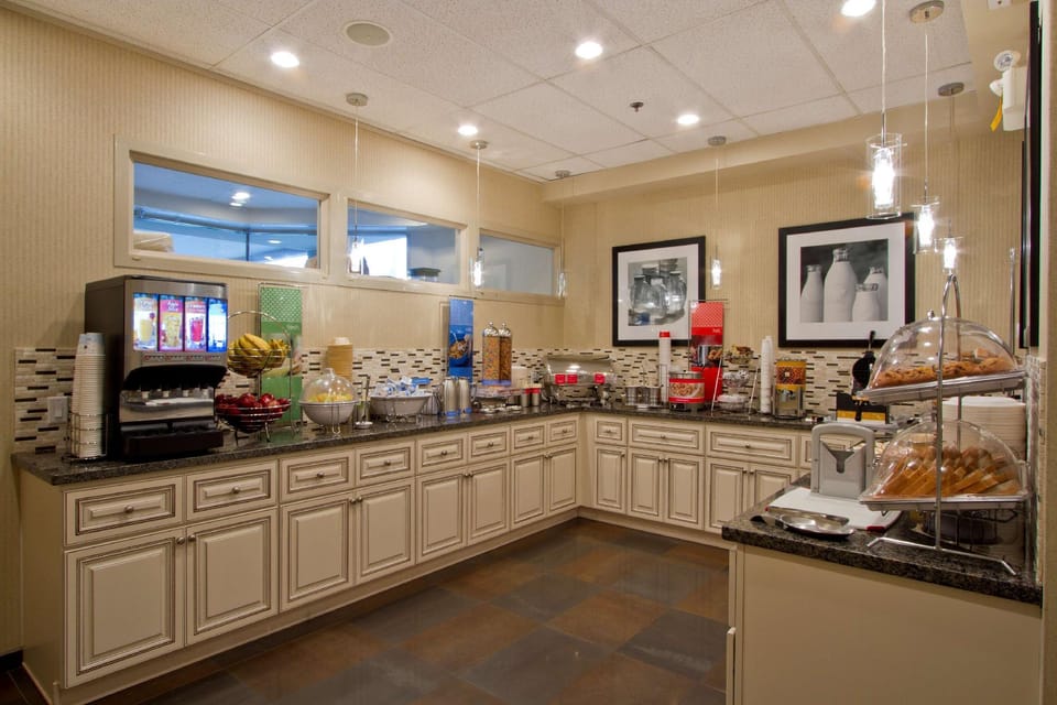 Hampton Inn by Hilton Vancouver-Airport/Richmond Hotel in Richmond
