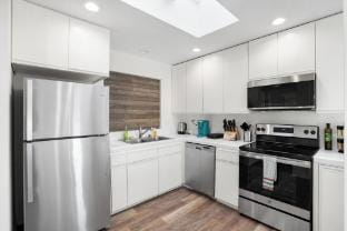 4Beds Private Unit Near BeachWalk Golf Hotel in Pacifica