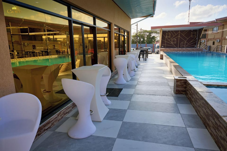CROWN HOTEL TOBAGO Hotel in Bon Accord