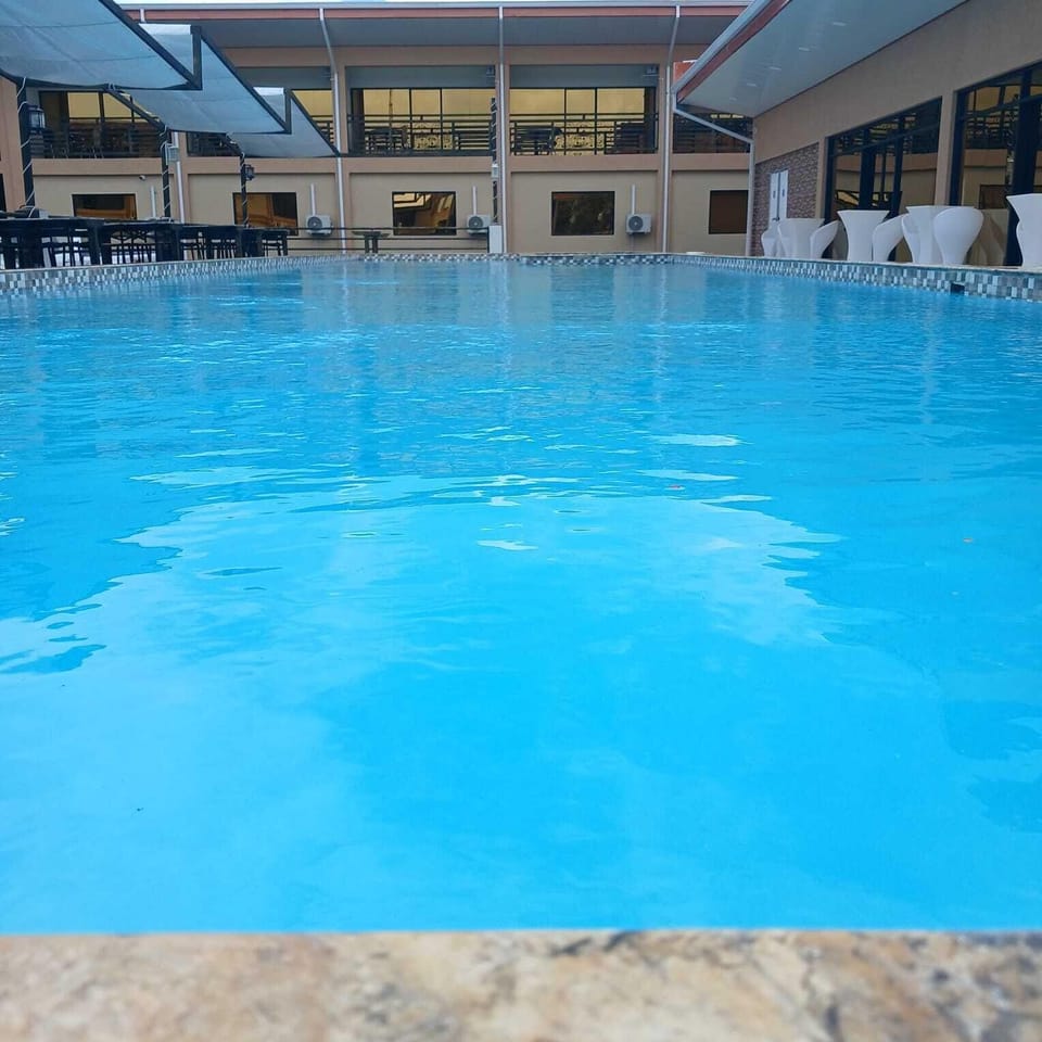 CROWN HOTEL TOBAGO Hotel in Bon Accord