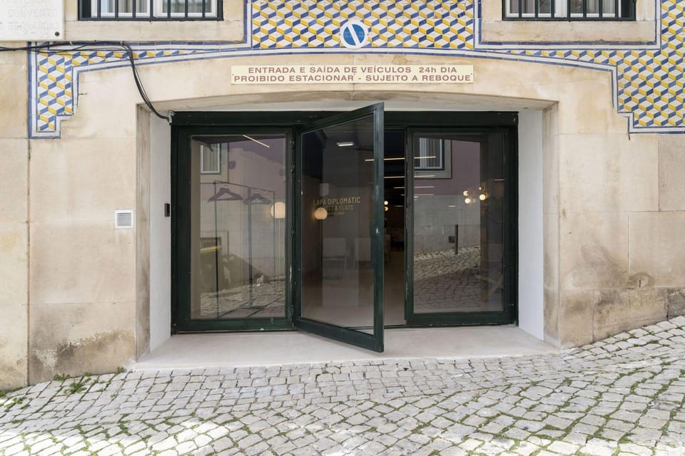Lapa Diplomatic Flat 1 1 by Feel Lisboa Hotel in Lisbon