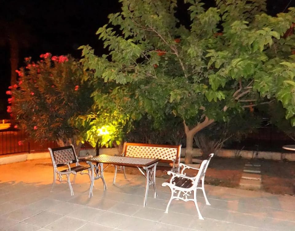 Themis Apartments Hotel in Oroklini