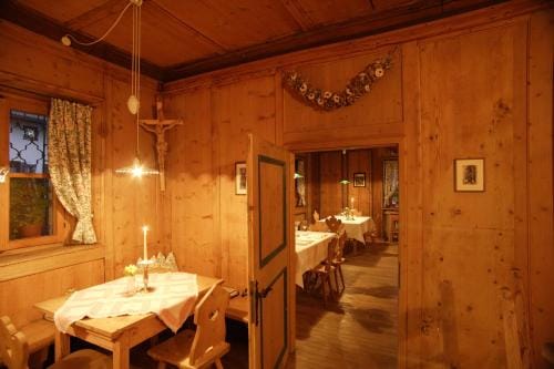 Gasthof zur Krone Hotel in Trentino-South Tyrol