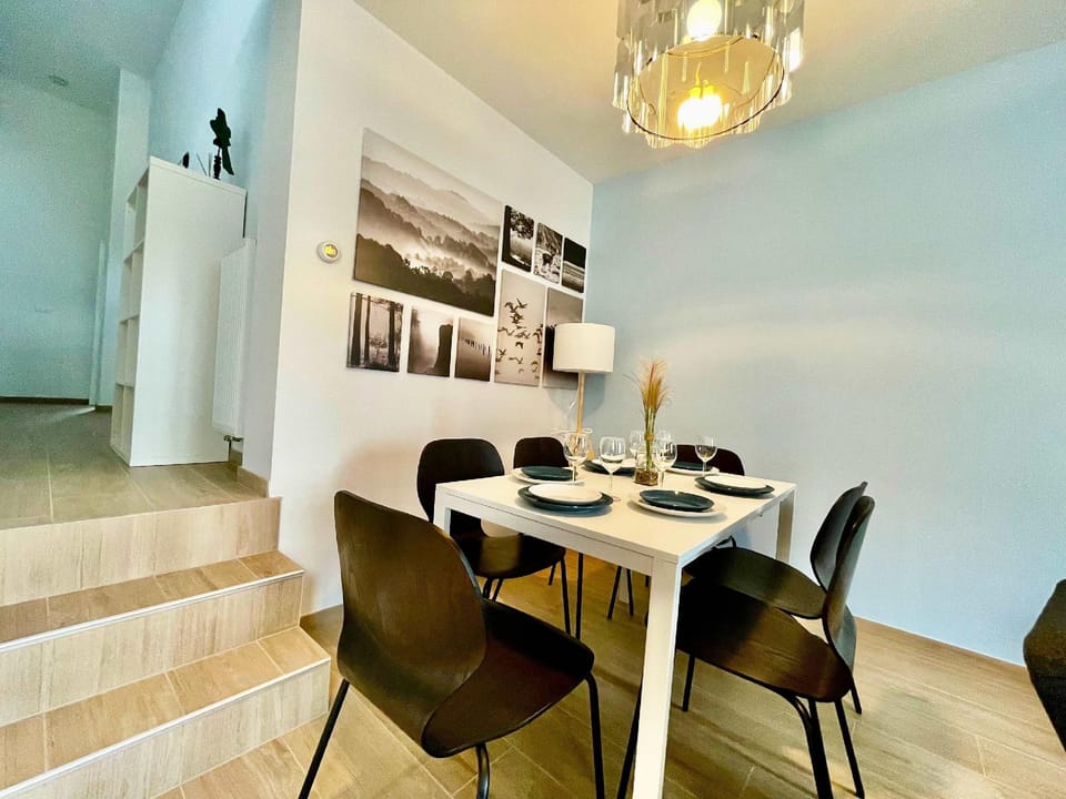 Luxury 2BR 2BA Near Fashion District by Oneluxstay Hotel in Antwerp