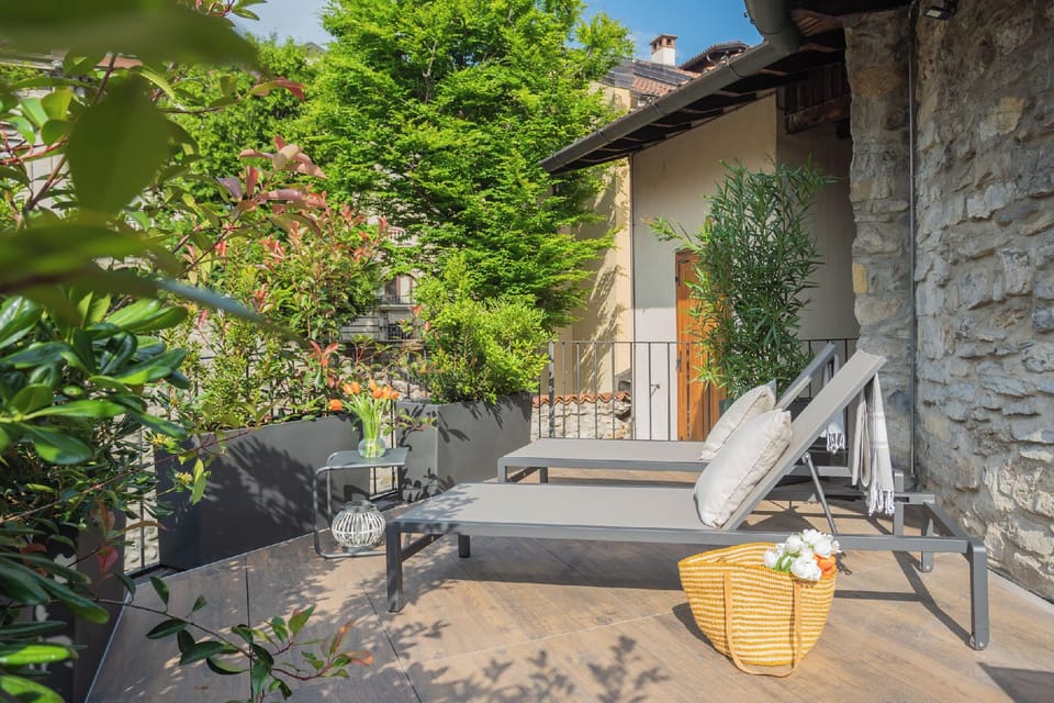 Ice Queen Chamber by Rent all Como Hotel in Como