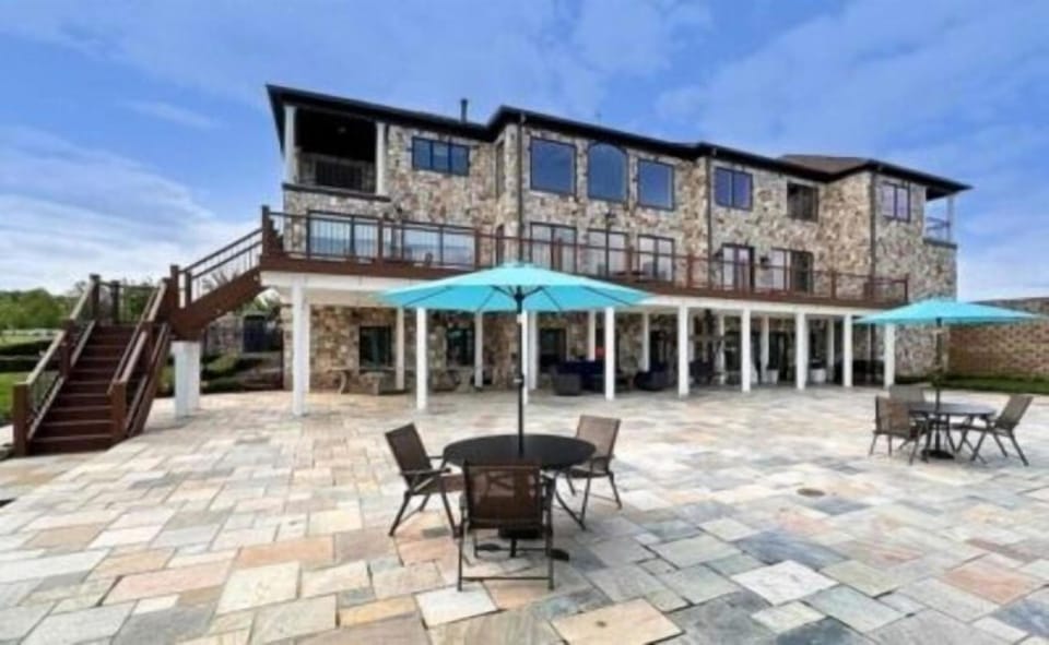 The Inn at Grass Roots Hill Hotel in Maryland