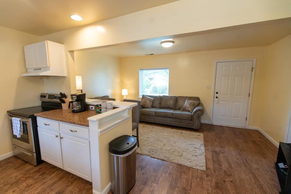 Howard's Creek Inn Apartment hotel in Shenandoah Valley