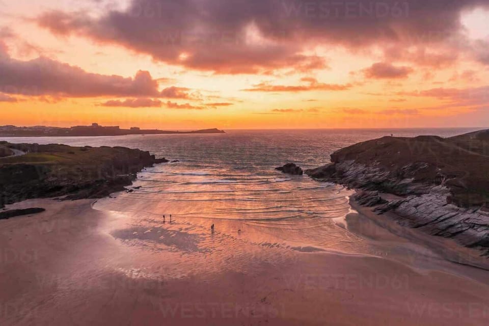 Cozy Newquay Lodge With Private Hot Tub, Hotel in Newquay