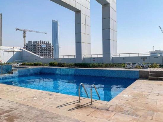 Cosmos Living Majestic Studio GCV2 Hotel in Dubai