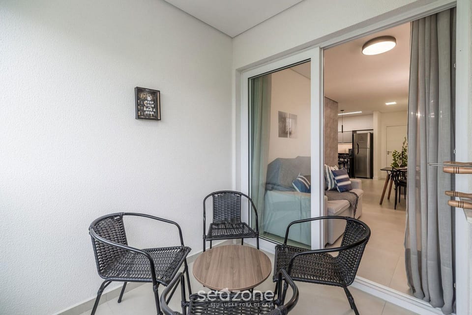 Apart in Cond. w/ Pool 400m From the Beach Tdb0101 Hotel in Florianopolis