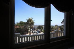 The Charles Pacific Grove - Artfully Designed Inclusive Inn Hotel in Pacific Grove