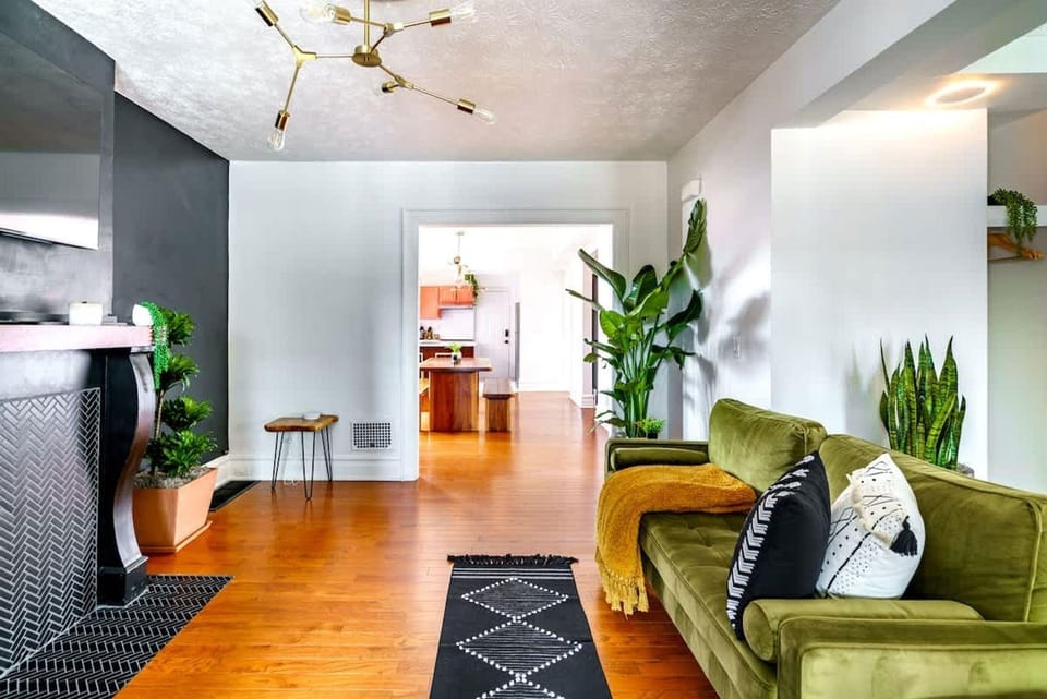 TOP Rated - PRIME Location - Free Parking - CLEAN Hotel in Short North