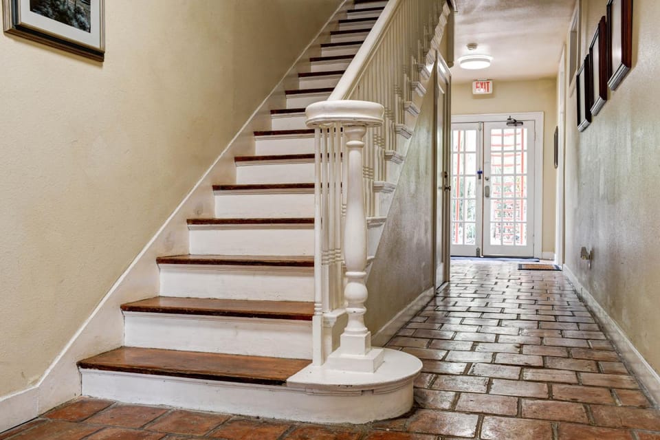 THE MADISON - San Antonio Riverwalk - Downtown - Convention Center Hotel in San Antonio