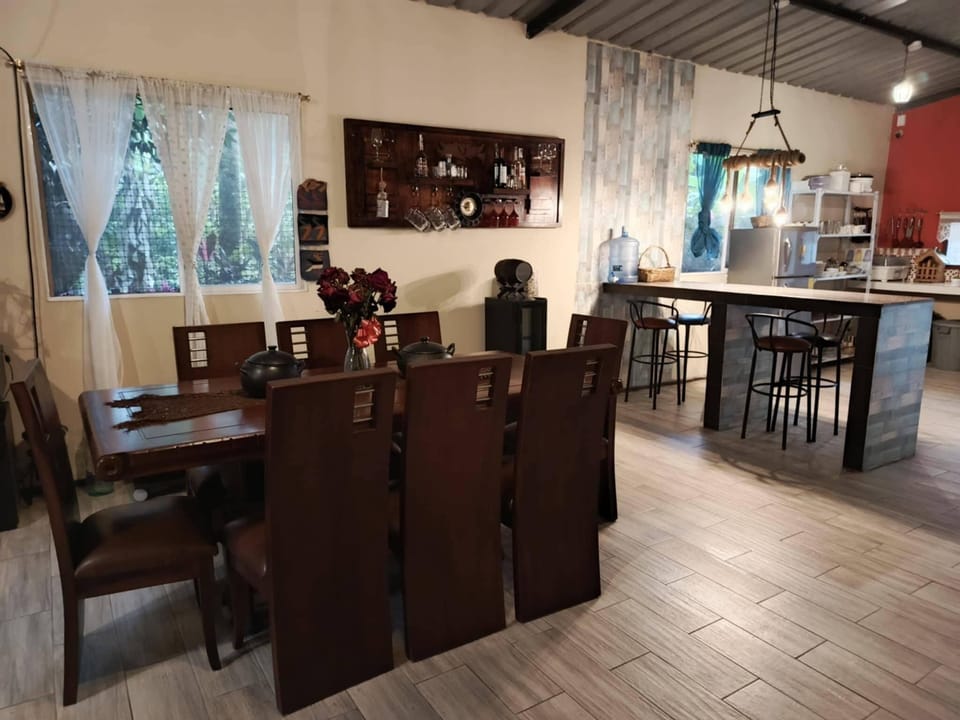 THE JUNGLE Vacation Home Hotel in Ecuador