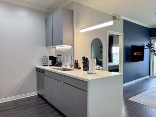 Modern Escape W Pool GYM Parking 10 Min to Cedars Hotel in Beverly Hills